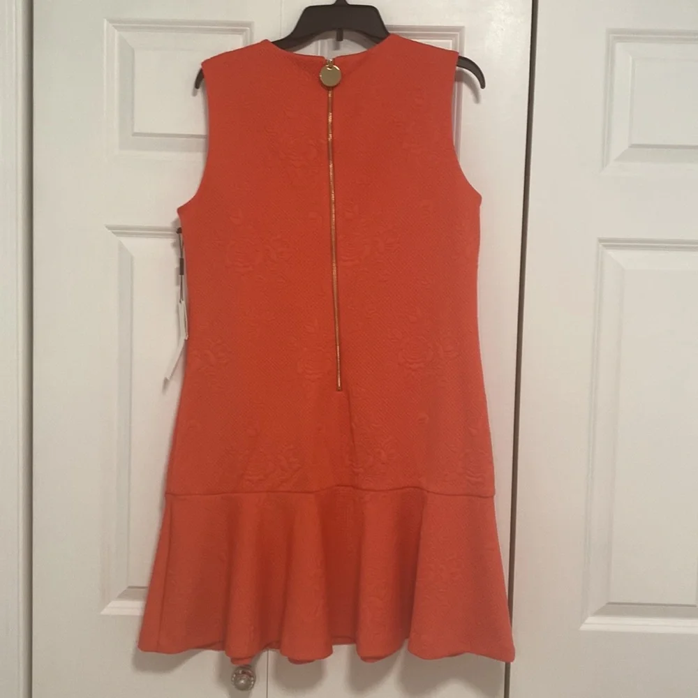 Calvin Klein floral embossed dress - Picture 2 of 5